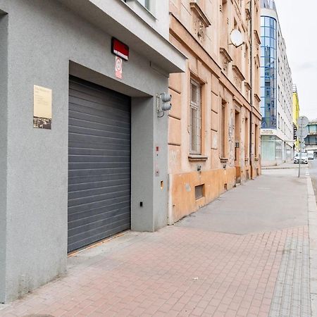 Brand New Studio Apartment #21 With Free Secure Parking In The Center Prague Extérieur photo