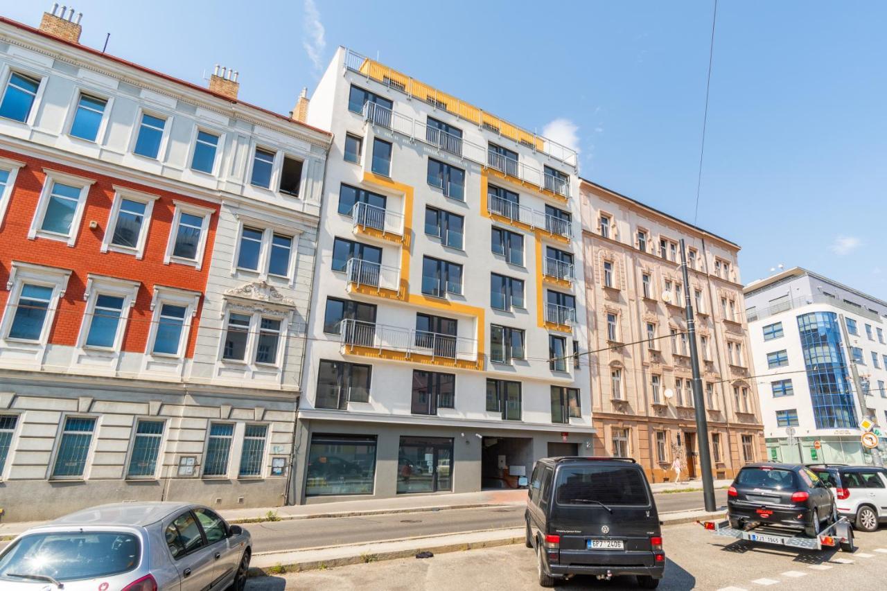 Brand New Studio Apartment #21 With Free Secure Parking In The Center Prague Extérieur photo